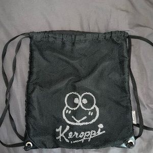 Kerropi sling bag
